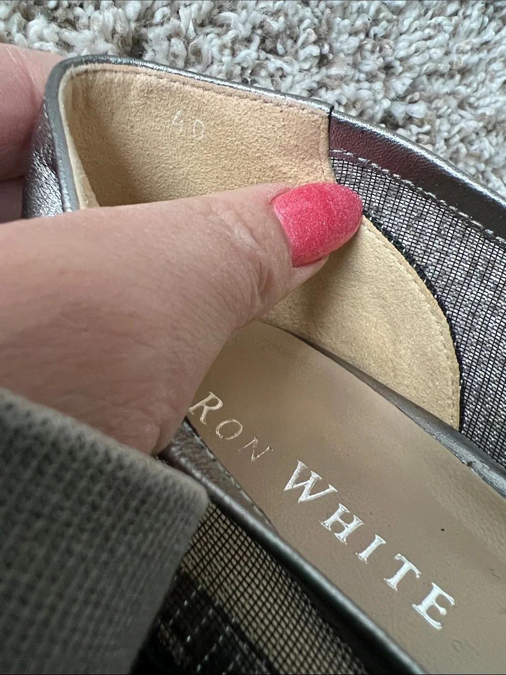 Ron White Women's Silver Mesh Peep-Toe Wedge Shoes Size 9.5